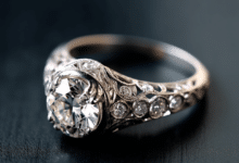 Vintage engagement ring on a woman's hand