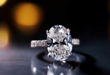 Oval cut diamond engagement ring