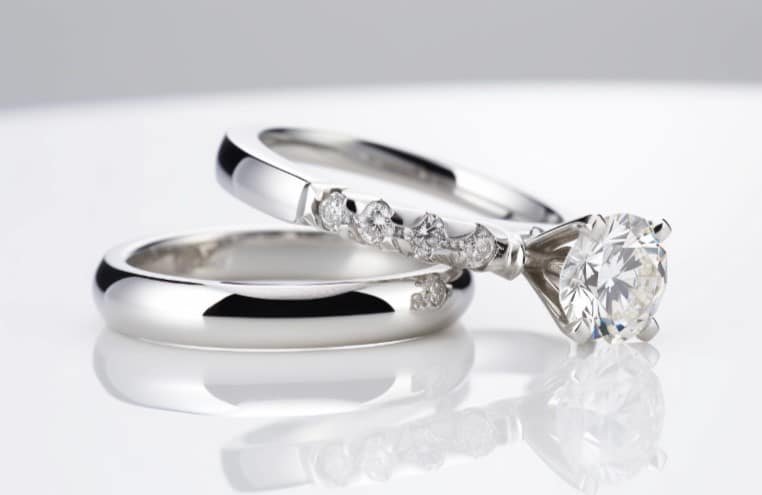 When Buying Couple's Rings
