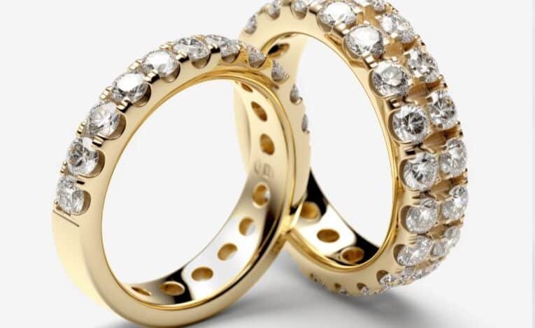 When Buying Couple's Rings