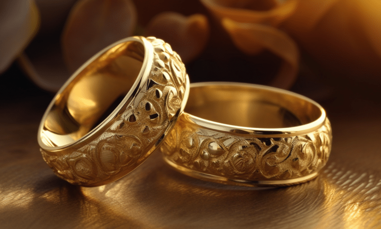 Polished gold ring after cleaning