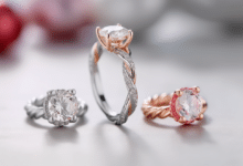 Twisted band ring with a central gemstone